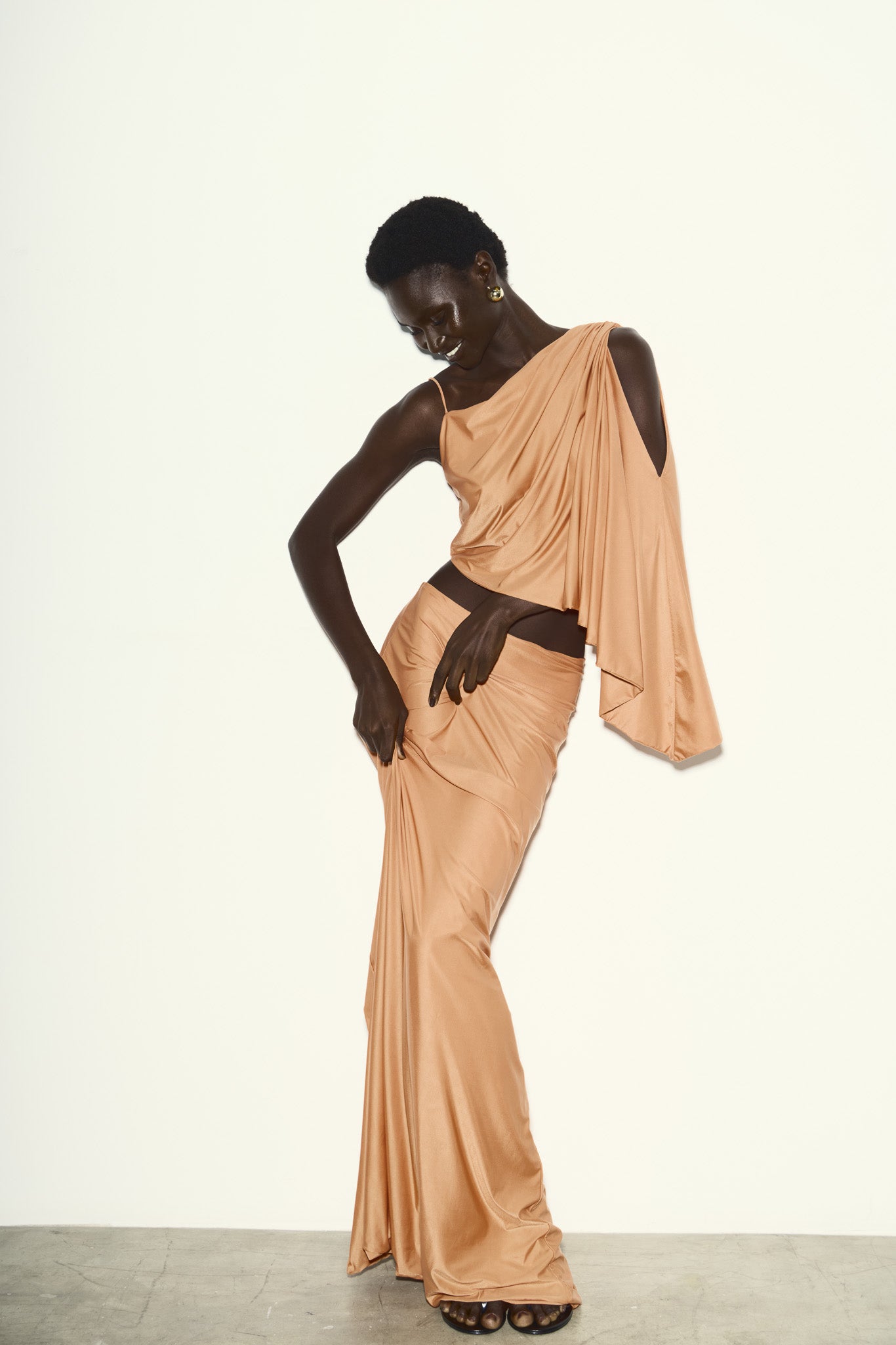 BLUSA COM ABERTURA LATERAL