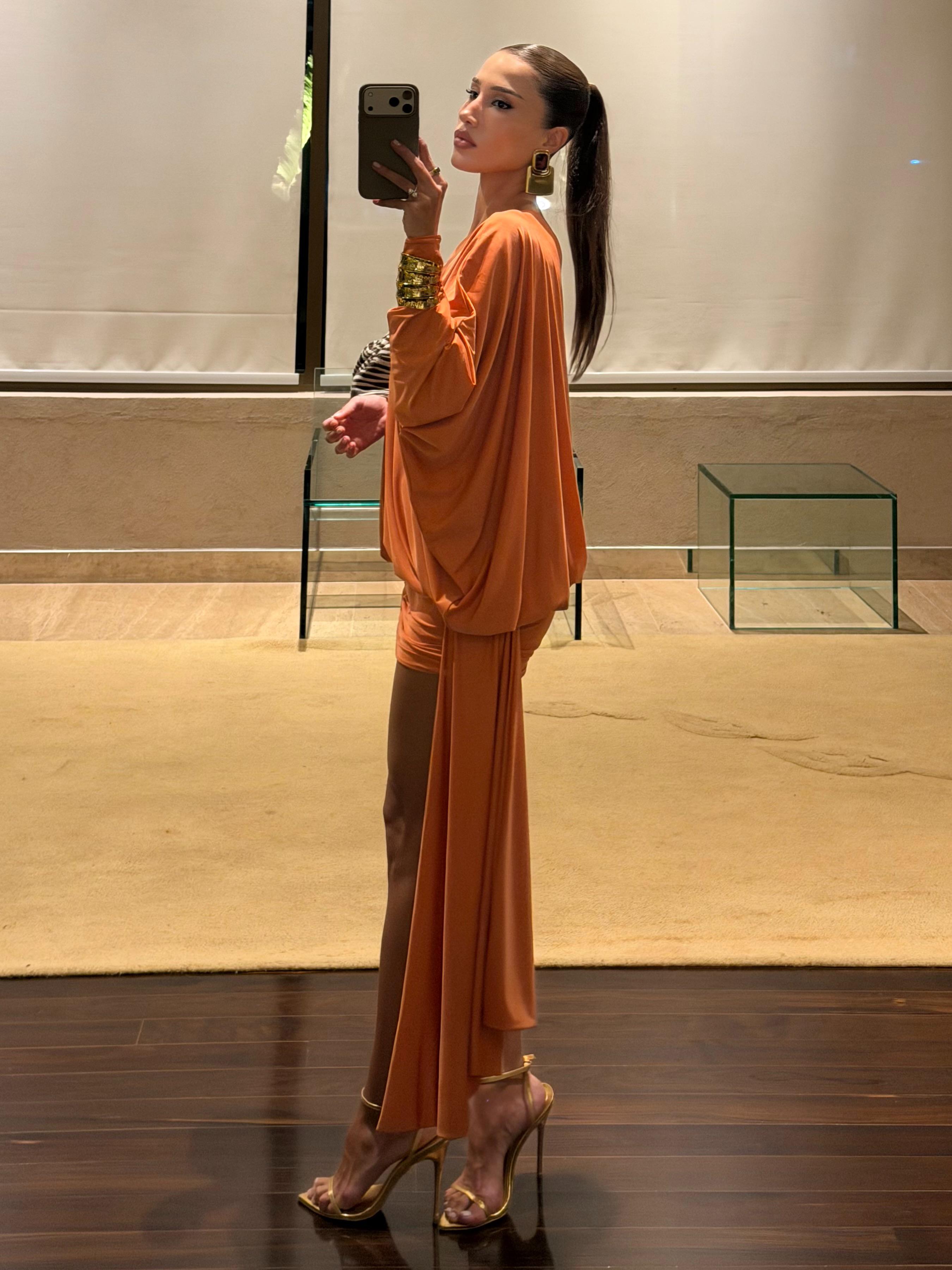 VESTIDO COM PALA NA BARRA-7
