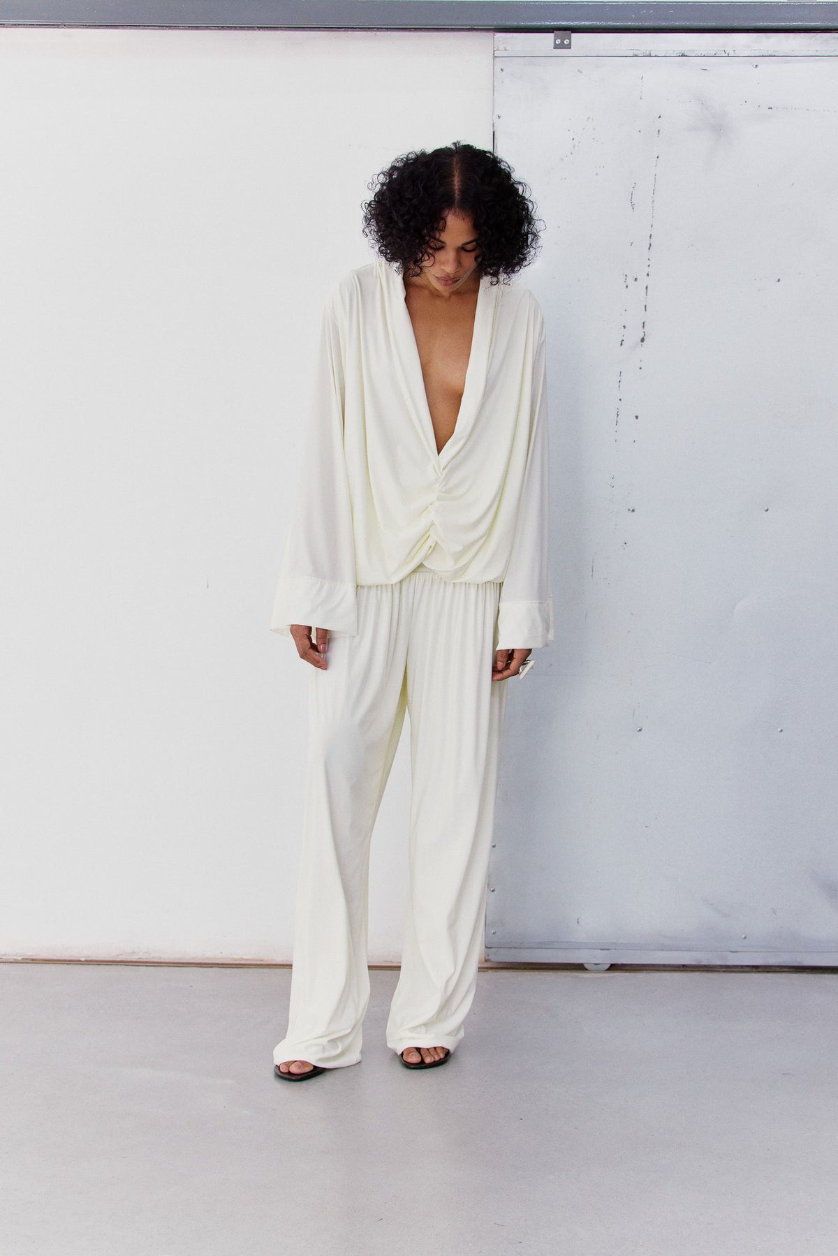 VESTIDO ESTILO KIMONO COM PALA DE SUSTENTAÇÃO-3