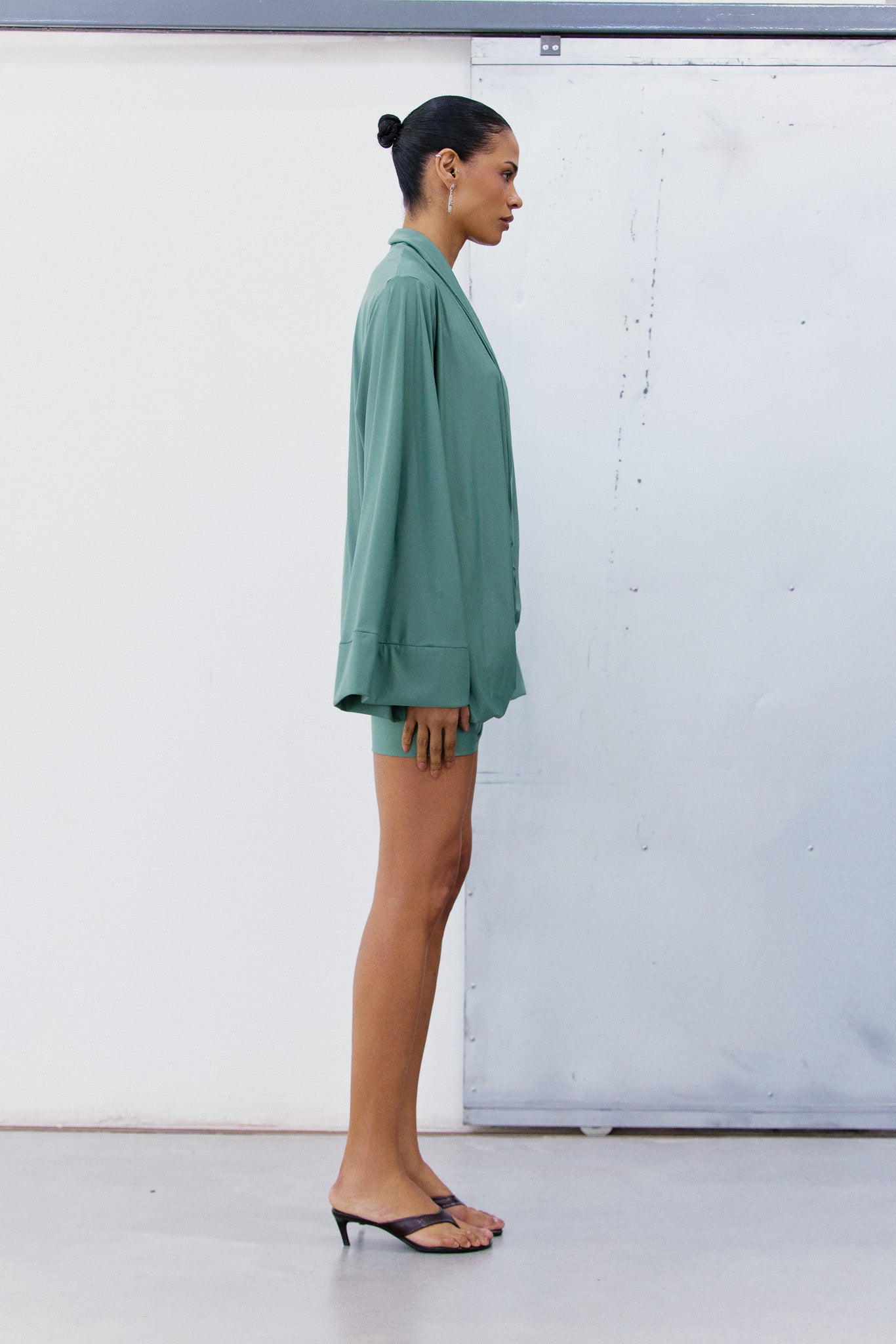 VESTIDO CURTO ESTILO KIMONO-6