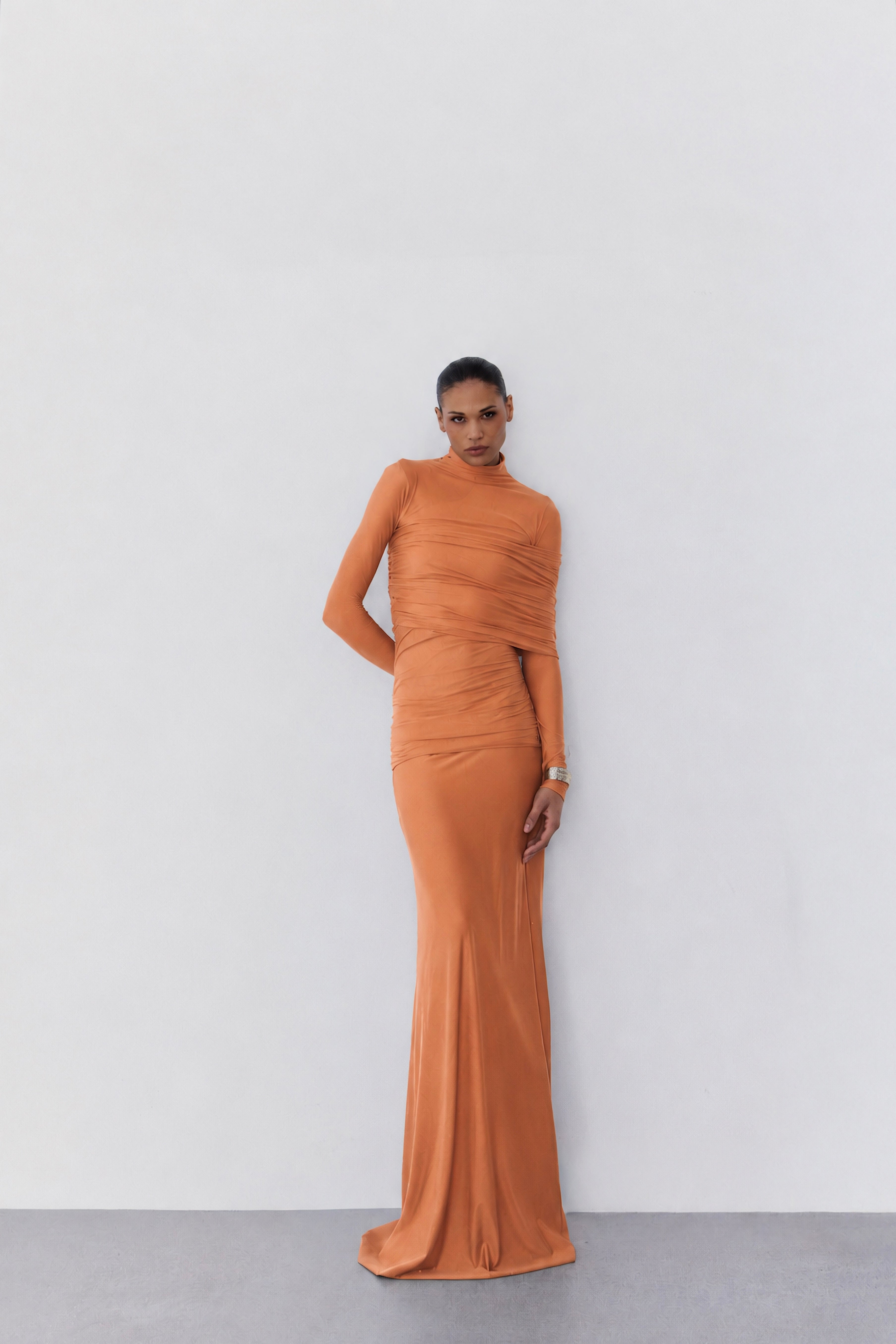 PRÉ-VENDA BLUSA COM PALA LATERAL E MANGAS