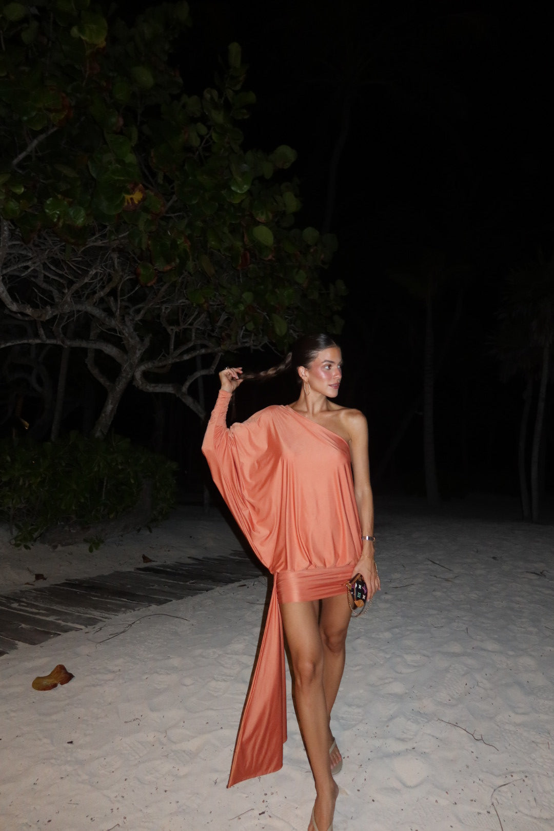 VESTIDO COM PALA NA BARRA-10