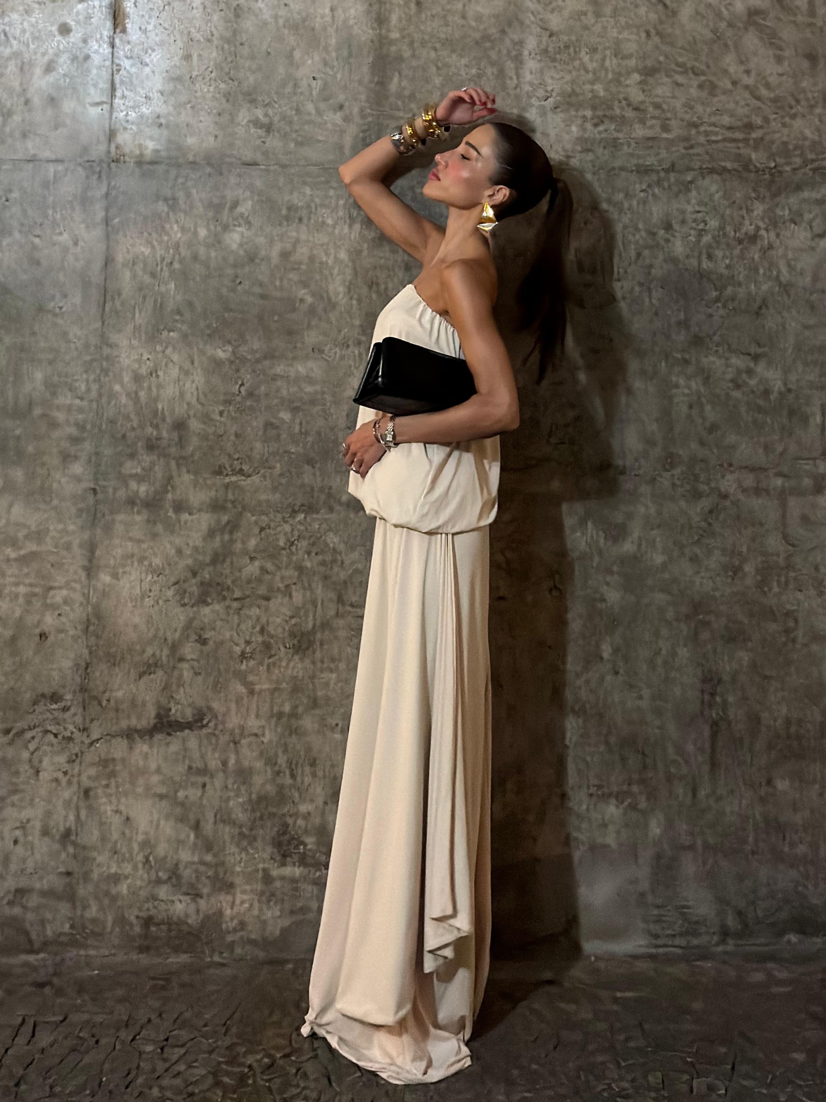 VESTIDO TOMARA QUE CAIA CURTO-10